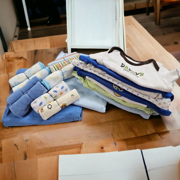 Newborn Baby Bundle Set Onesies, Blankets, and Washcloths